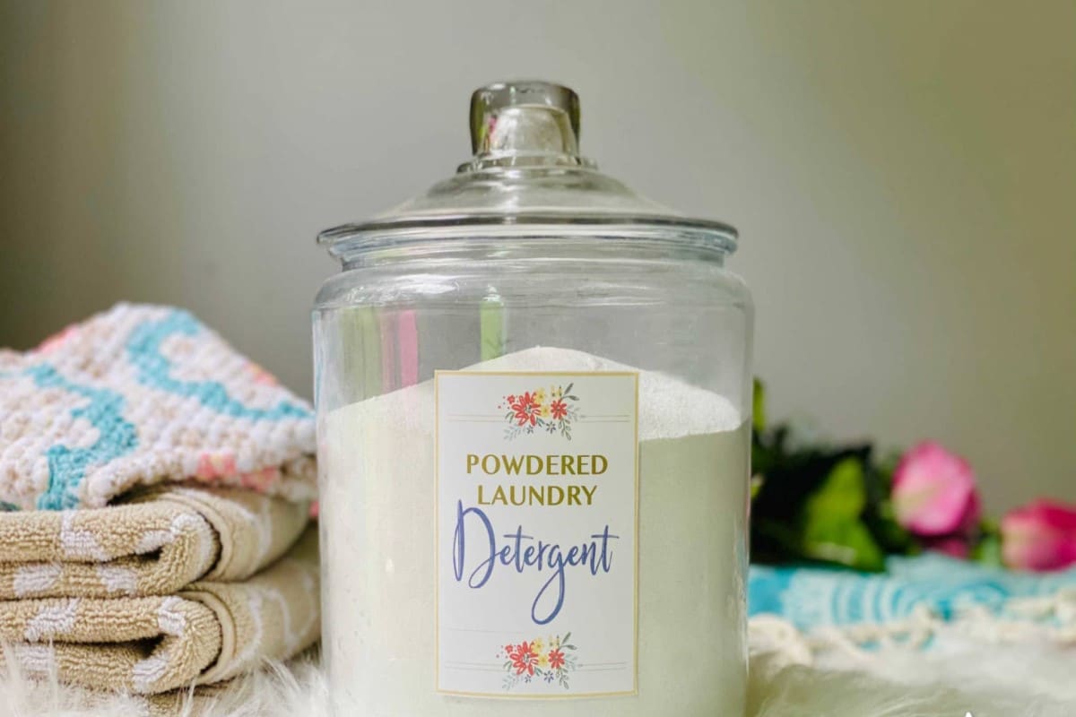  Guide Detergent Powder; Efficient Enzymes Increasing Cleaning Effectiveness Lowering Fabric Blow-Outs 